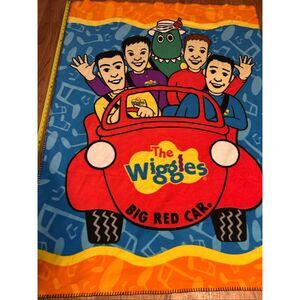 Wiggles in red‎ car blanket 58x45"